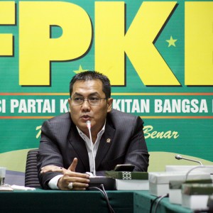 Helmy Faishal Zaini